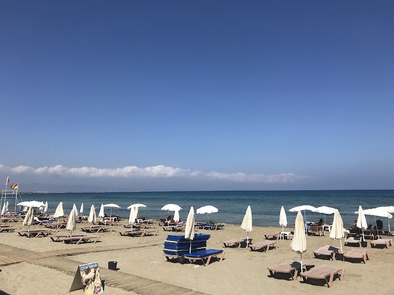 Glapsides Beach