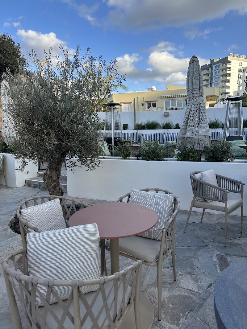 Volâ Girne